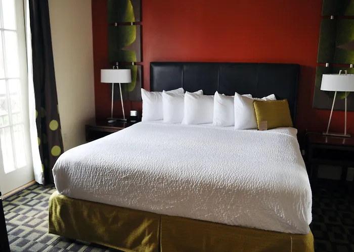 Carriage House 3* Lafayette