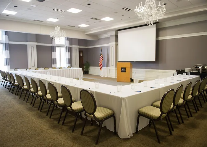Hotel Carriage House