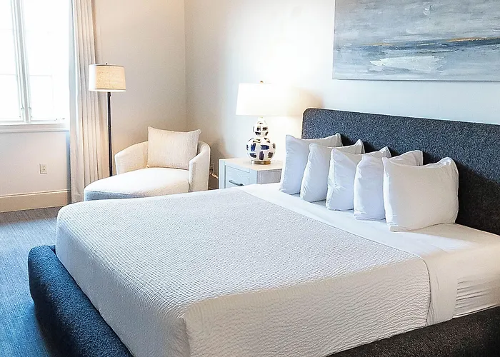 Carriage House 3* Lafayette